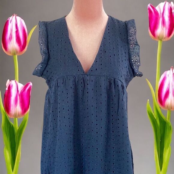 WOMENS CALIFORNIA ROMPER  DRESS SLEEVELESS SMALL BUILT IN SHORTS BLUE EYELET - Picture 3 of 6